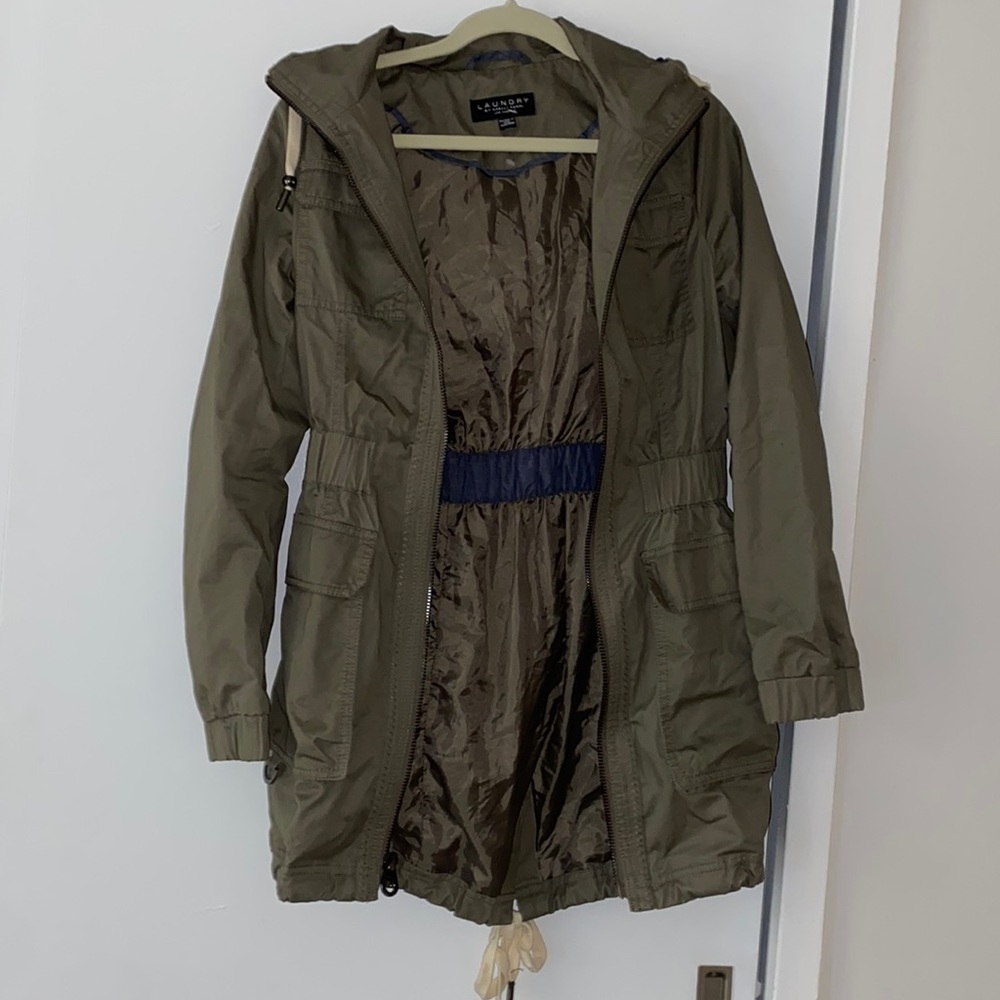 Green trench coat/ raincoat